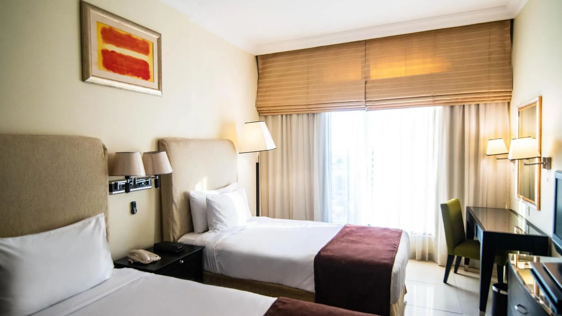 Mercure Dubai Barsha Heights Hotel Suites And Apartments