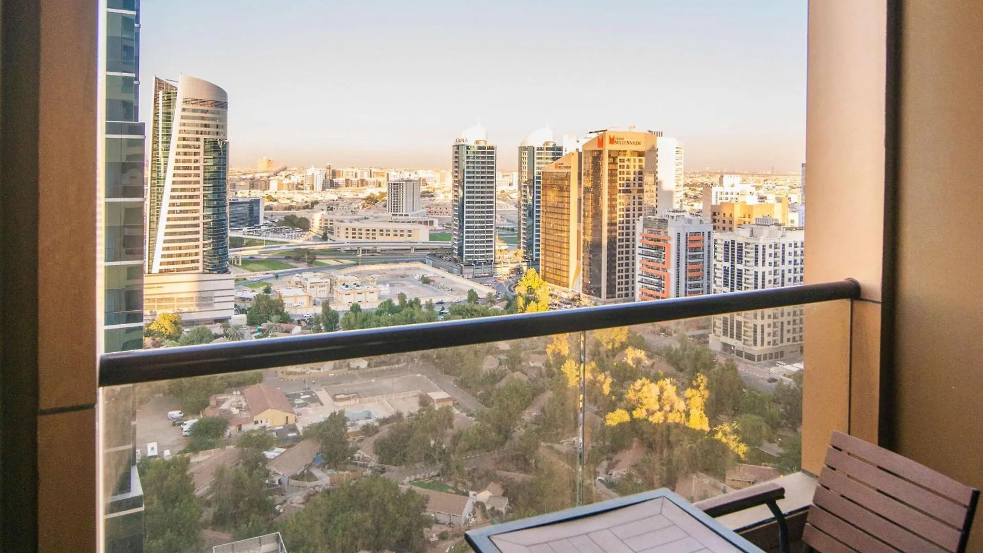 Mercure Dubai Barsha Heights Hotel Suites And Apartments