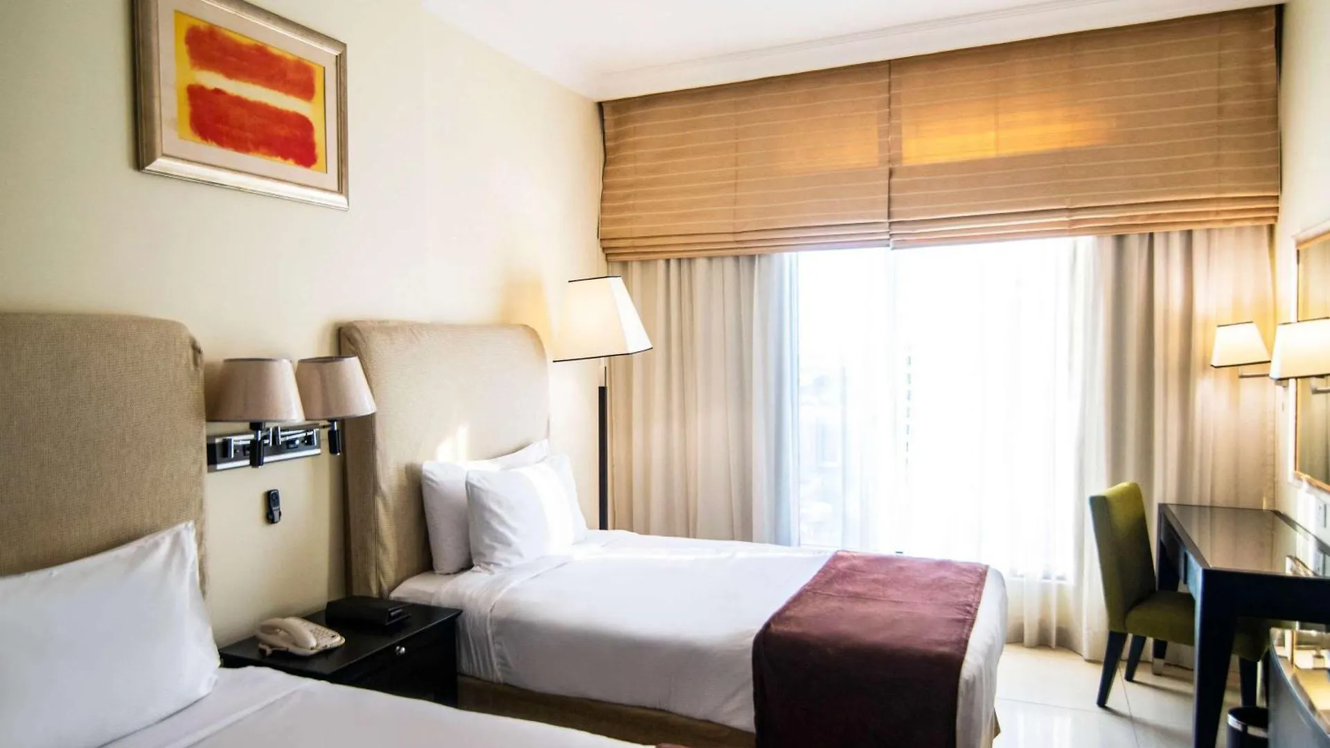 Mercure Dubai Barsha Heights Hotel Suites And Apartments