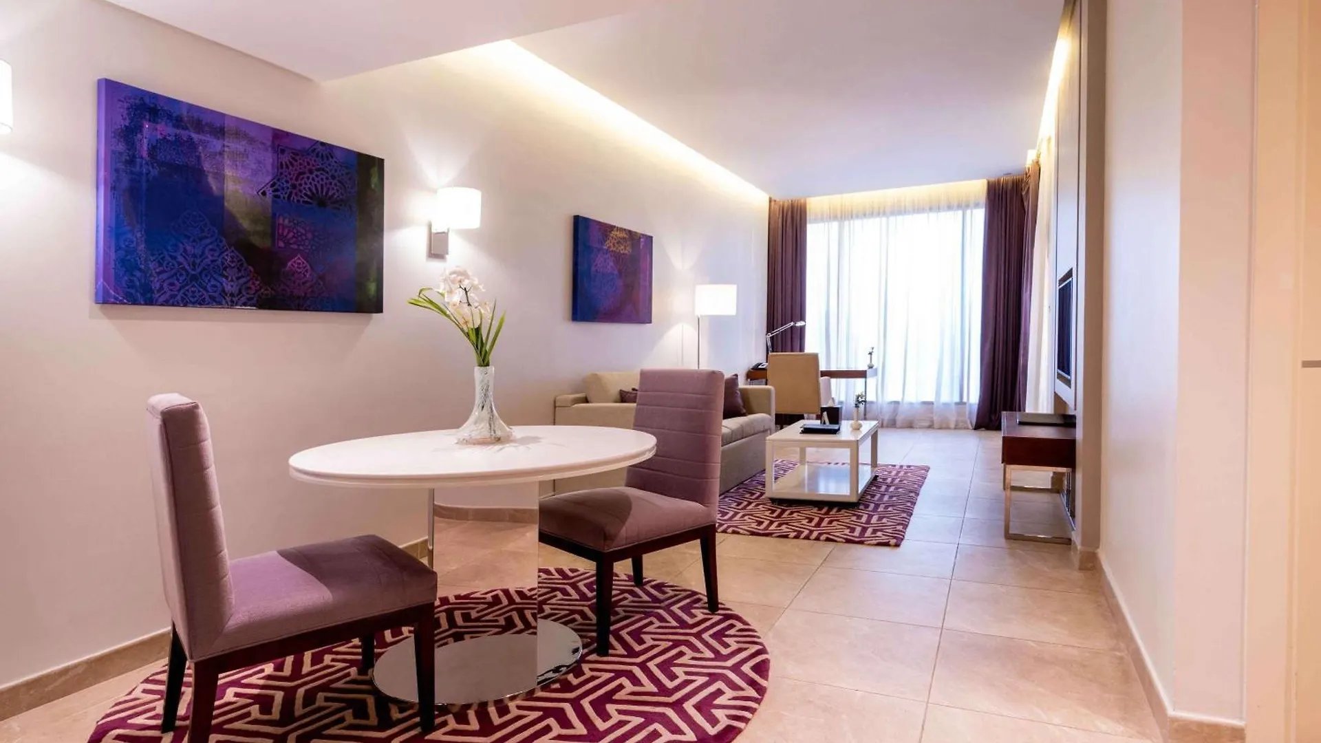 Mercure Dubai Barsha Heights Hotel Suites And Apartments