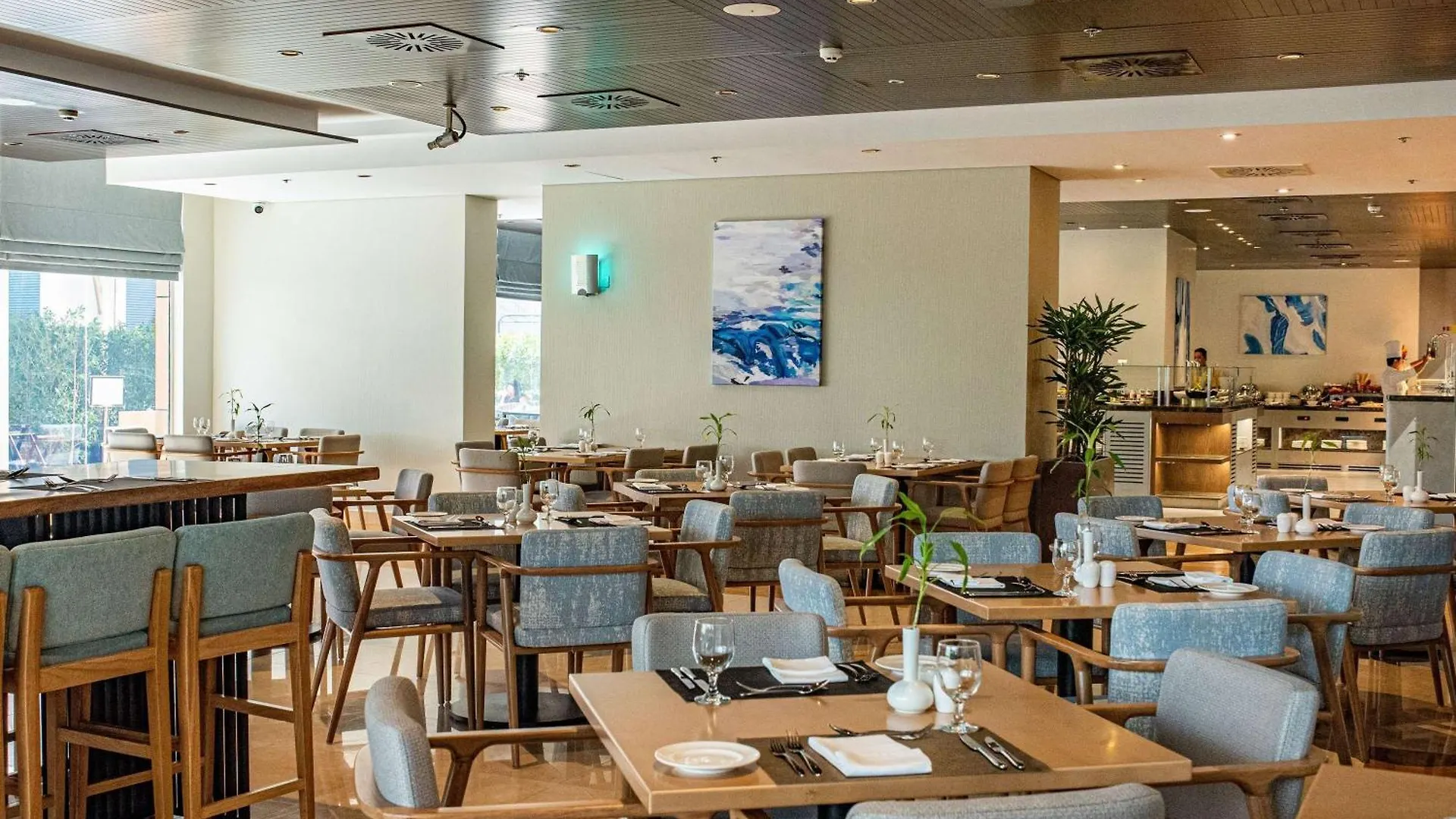 Mercure Dubai Barsha Heights Hotel Suites And Apartments
