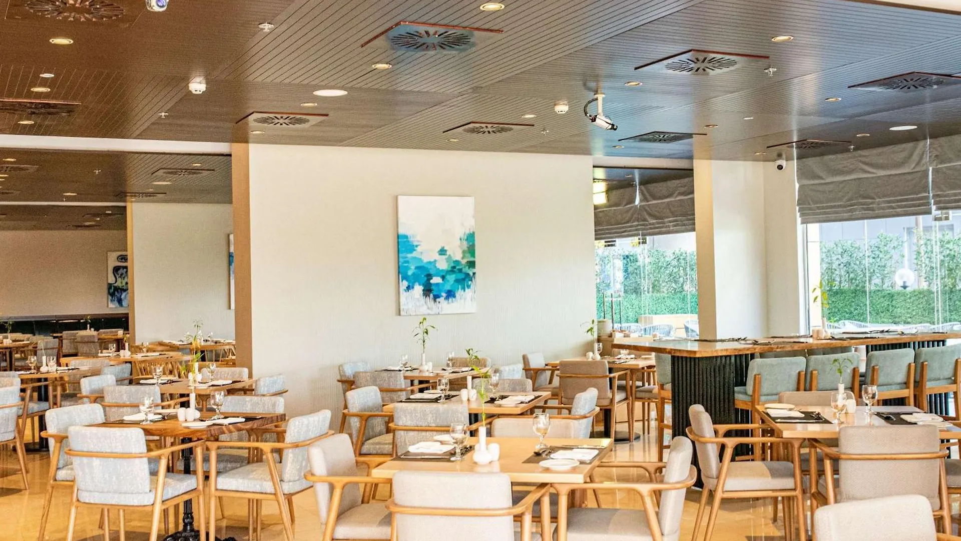 Mercure Dubai Barsha Heights Hotel Suites And Apartments
