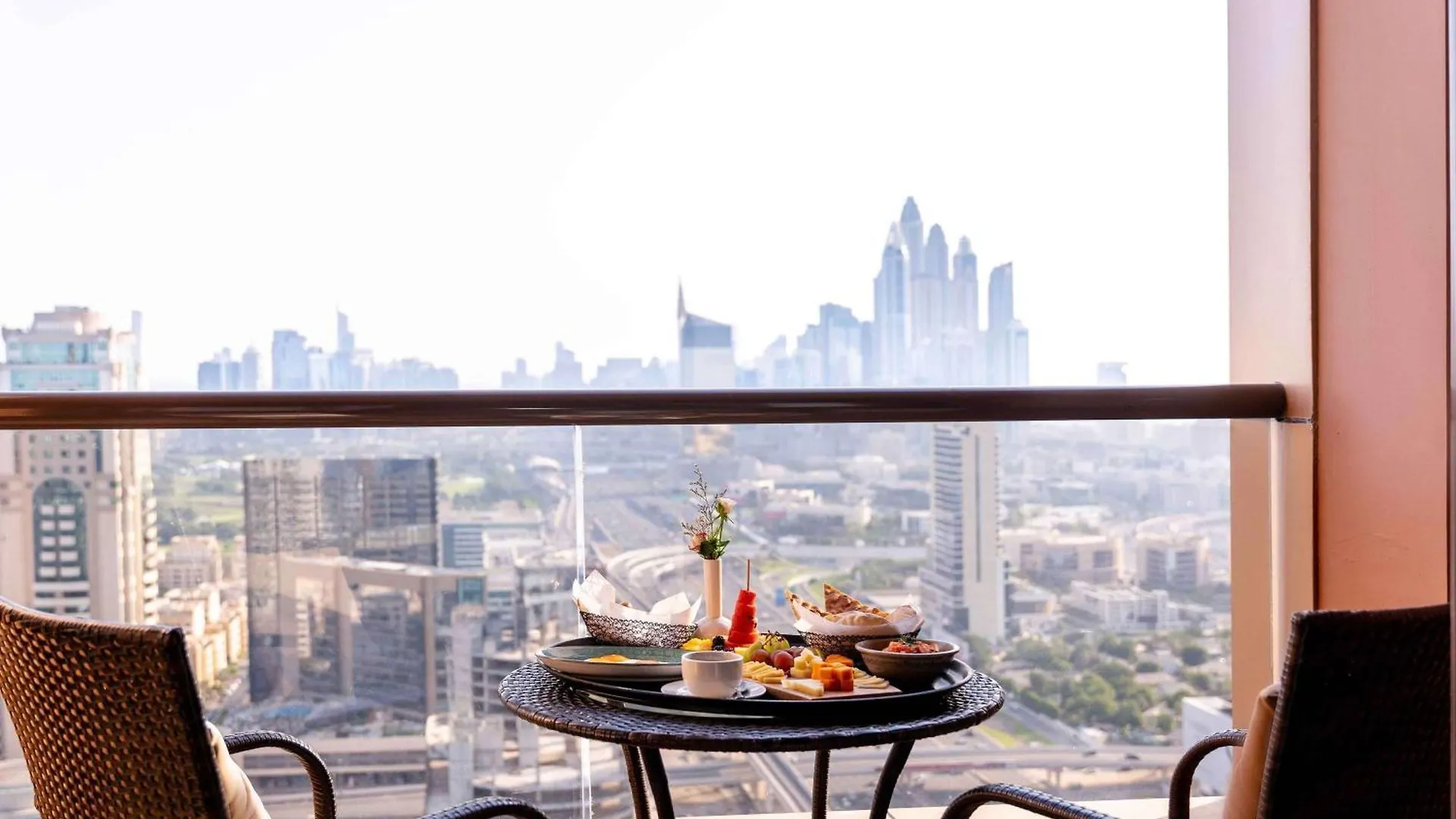 Mercure Dubai Barsha Heights Hotel Suites And Apartments
