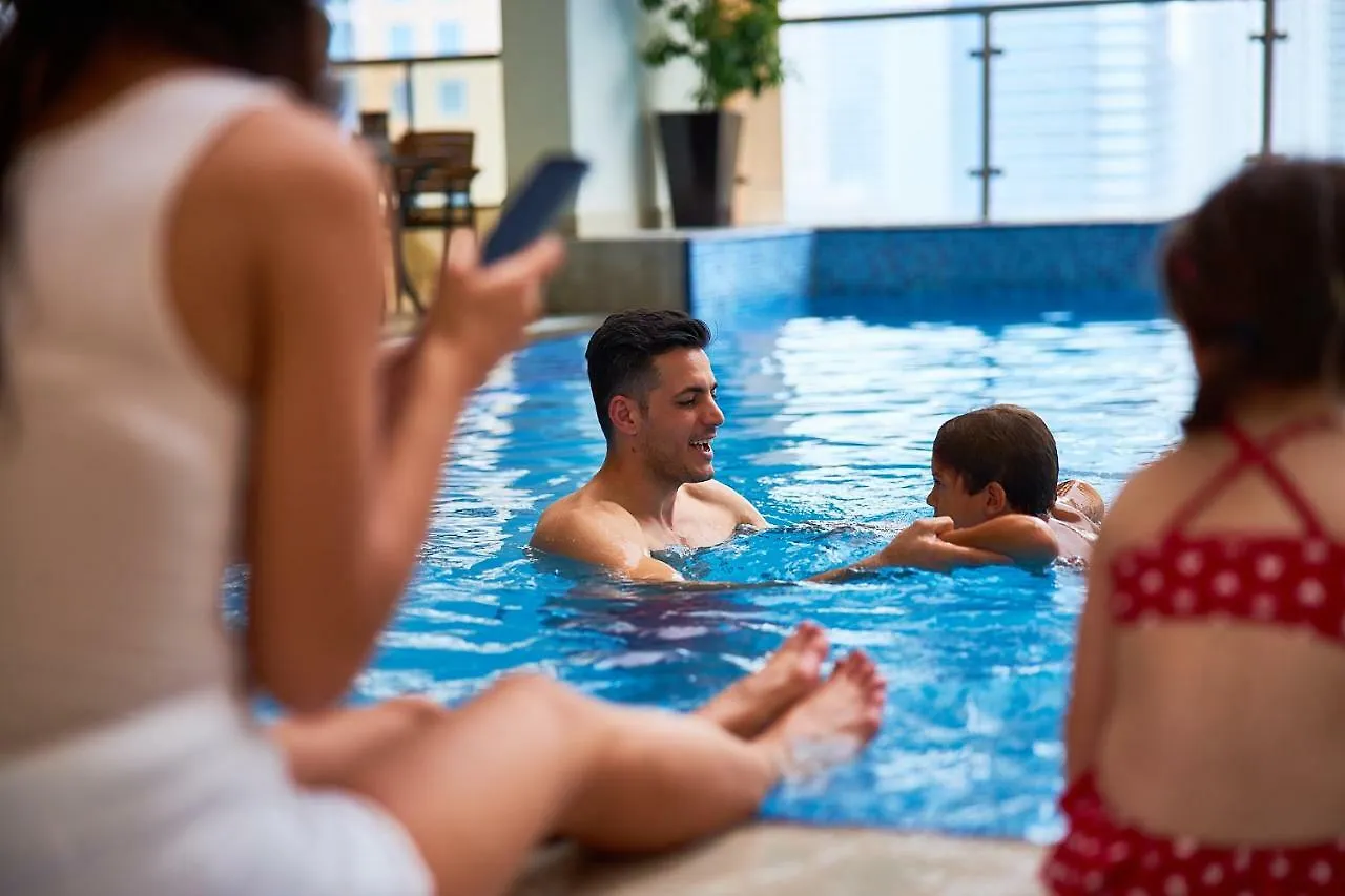 Mercure Dubai Barsha Heights Hotel Suites And Apartments