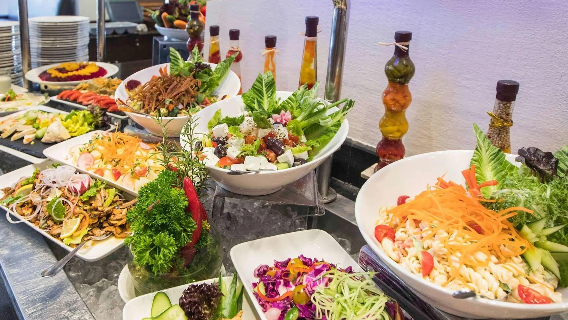 Mercure Dubai Barsha Heights Hotel Suites And Apartments